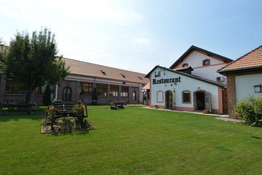 Schwabenhaus Hotel Sandra Exterior photo